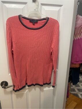 Tommy Hilfiger Coral Cable Knit Crew with Navy Trim